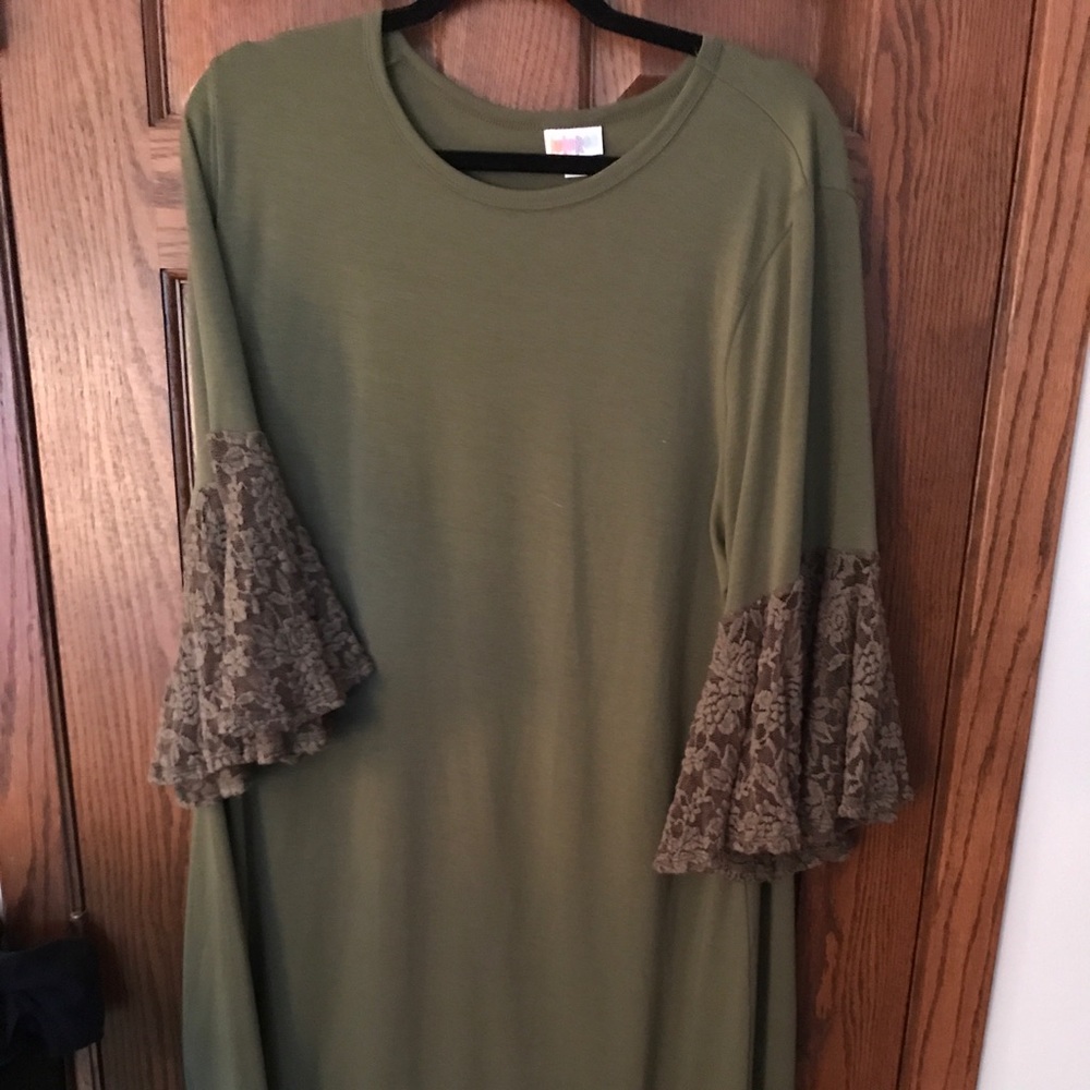 EUC 2XL LuLaRoe Maurine dress